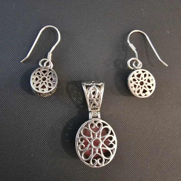 Silpada Sterling Silver and Red Carnelian Pendant And Earrings - Picture 2 of 3
